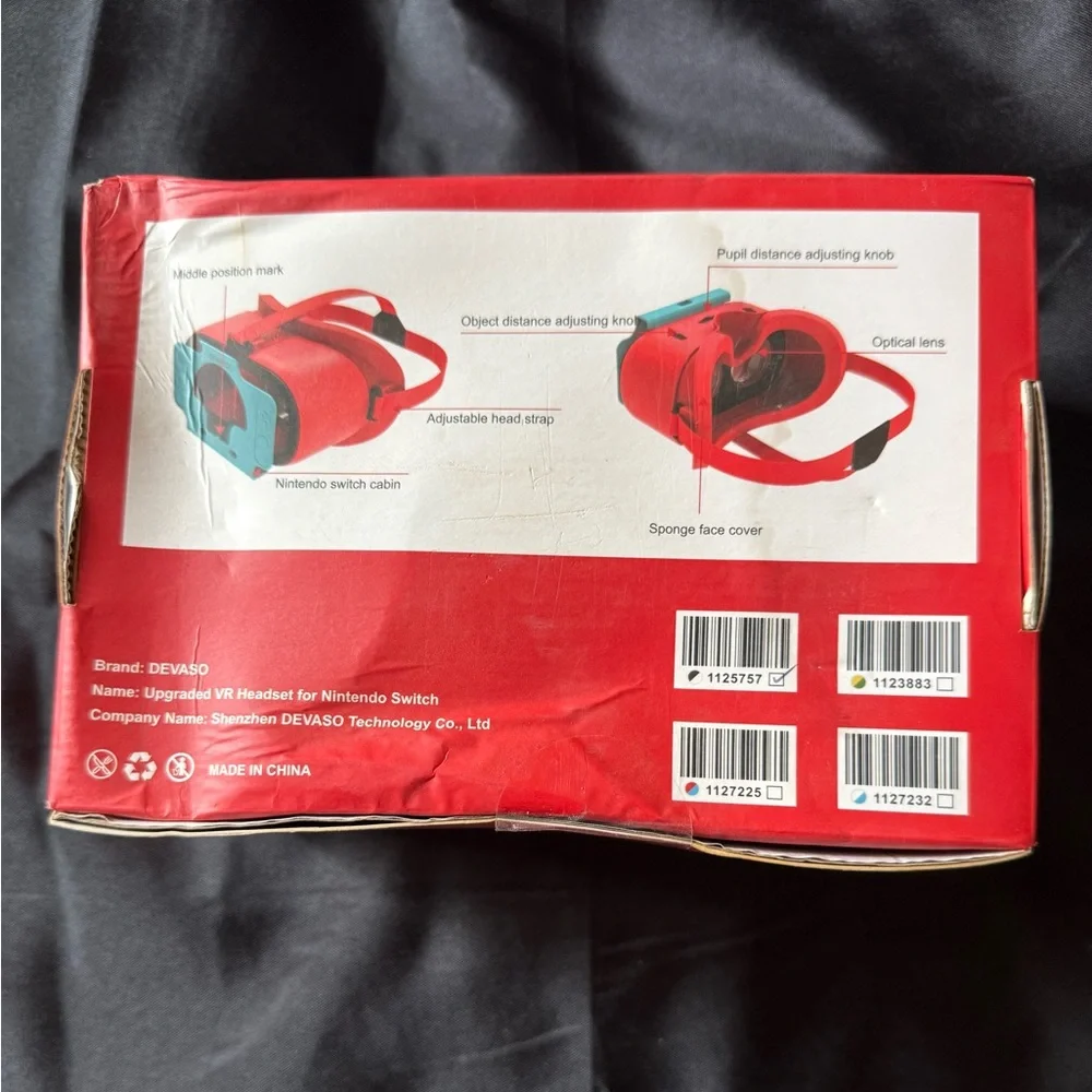 Red and Blue Smartphone VR Headset